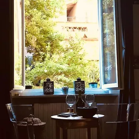 Apartmán Authentic And Elegant Inside Historical Center *