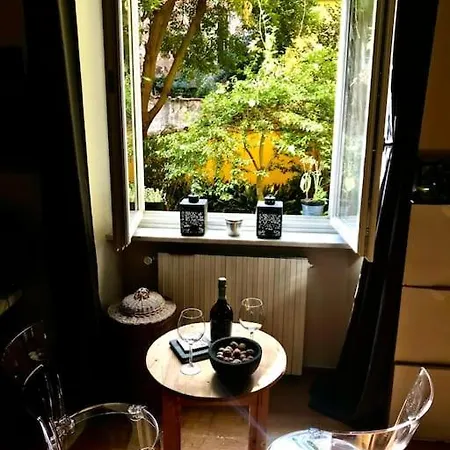 Authentic And Elegant Inside Historical Center Lucca