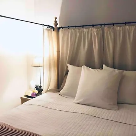 Authentic And Elegant Inside Historical Center